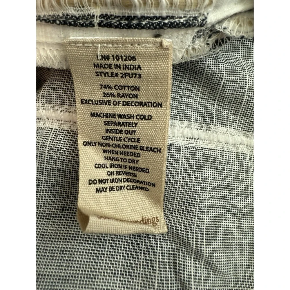 SOFT SURROUNDINGS Tunic Top Pullover Embroidered Pockets Roll Tab Sleeves Sz Med - Picture 8 of 8